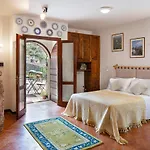 Menotre Apartment *