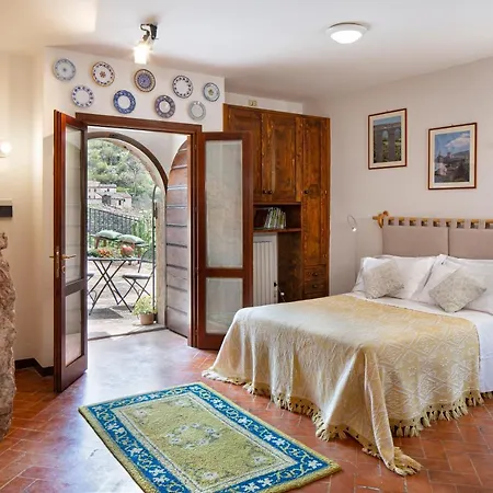 Menotre Apartment *